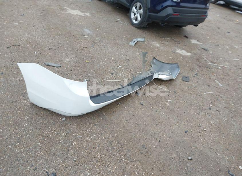 Photo 11 of 2011 Toyota Sienna LE V6 (VIN 5TDKK3DC9BS135728)