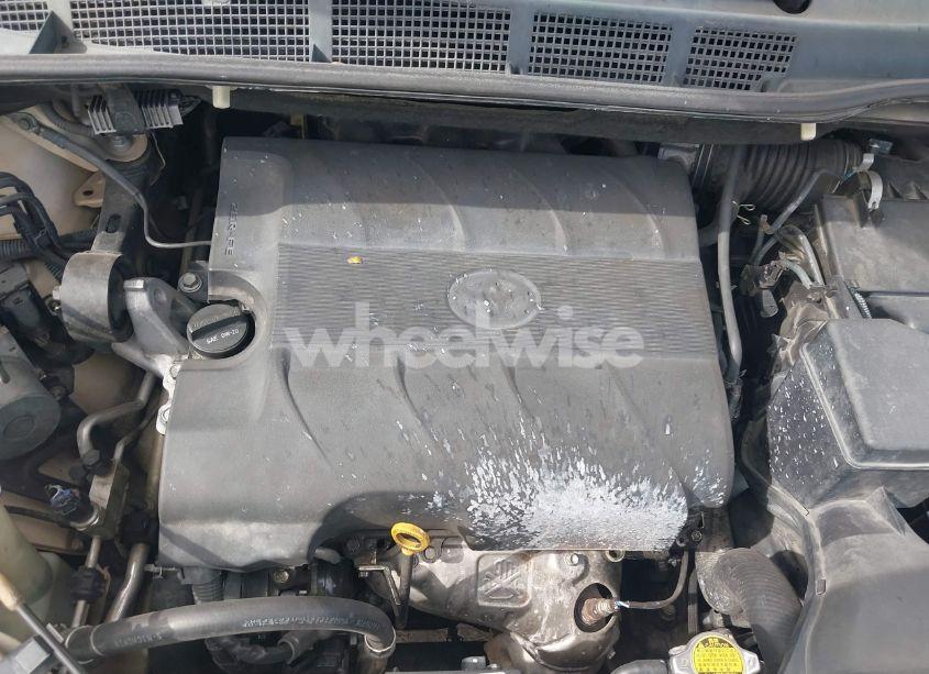 Photo 10 of 2011 Toyota Sienna LE V6 (VIN 5TDKK3DC9BS159009)