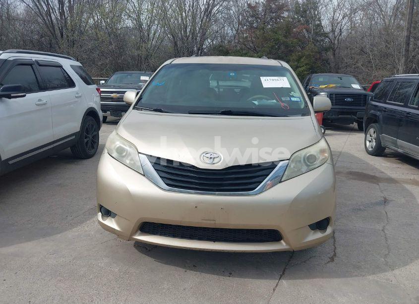 Photo 12 of 2011 Toyota Sienna LE V6 (VIN 5TDKK3DC9BS159009)
