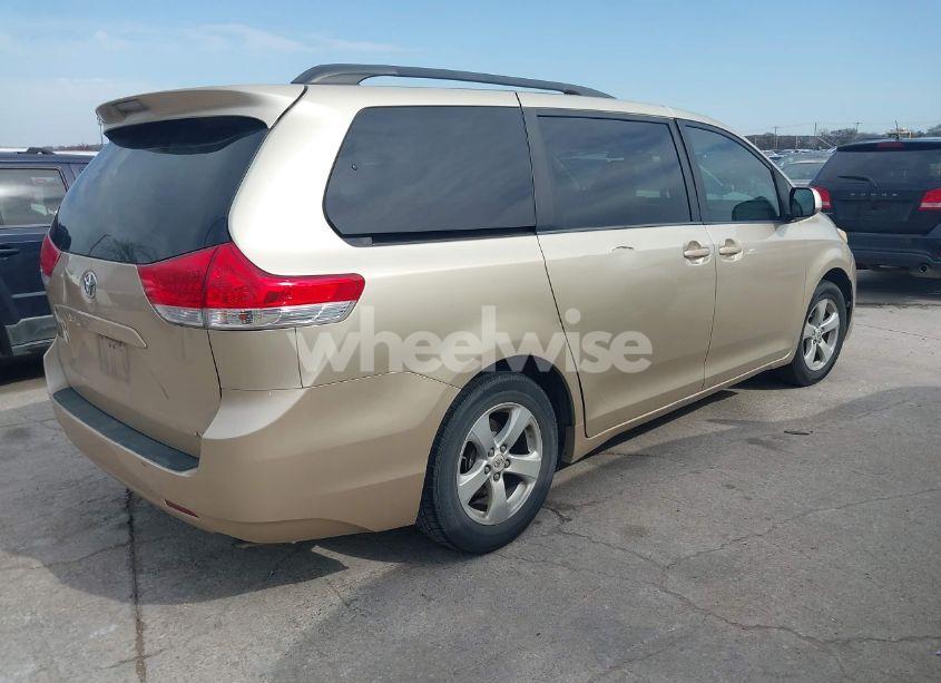 Photo 4 of 2011 Toyota Sienna LE V6 (VIN 5TDKK3DC9BS159009)