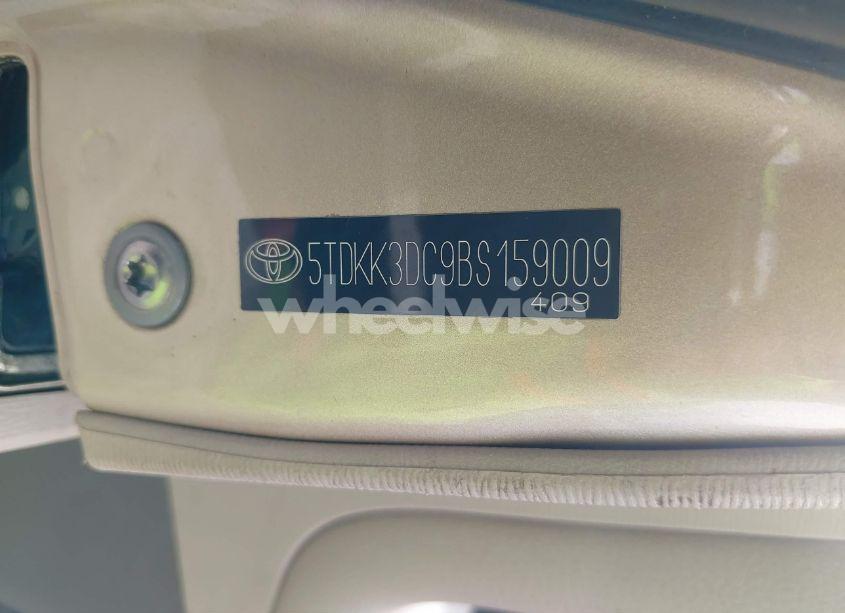 Photo 9 of 2011 Toyota Sienna LE V6 (VIN 5TDKK3DC9BS159009)