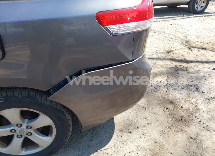 Photo 6 of 2011 Toyota Sienna LE V6 (VIN 5TDKK3DC9BS175646)