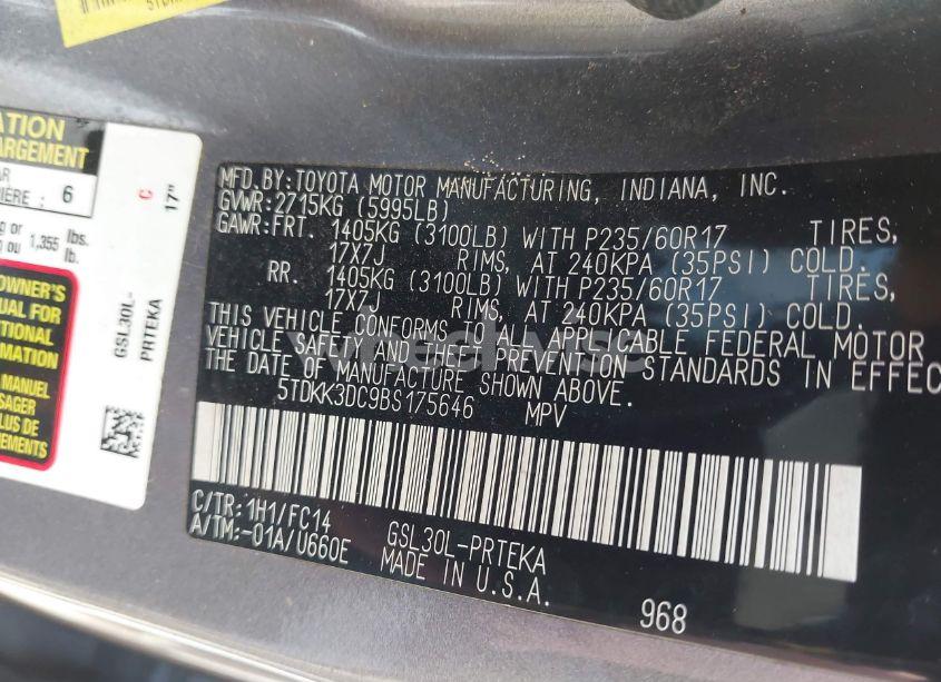 Photo 9 of 2011 Toyota Sienna LE V6 (VIN 5TDKK3DC9BS175646)