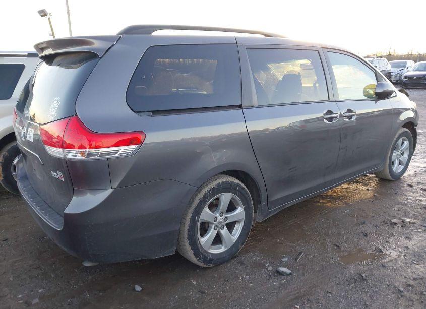 Photo 4 of 2012 Toyota Sienna LE V6 8 PASSENGER (VIN 5TDKK3DC9CS177656)