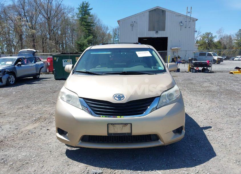 Photo 12 of 2012 Toyota Sienna LE V6 8 PASSENGER (VIN 5TDKK3DC9CS184090)