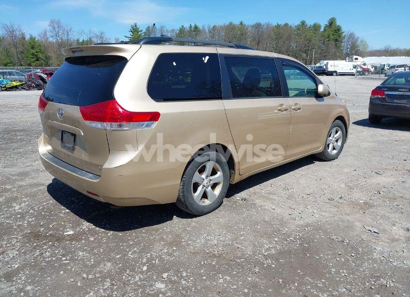 Photo 4 of 2012 Toyota Sienna LE V6 8 PASSENGER (VIN 5TDKK3DC9CS184090)