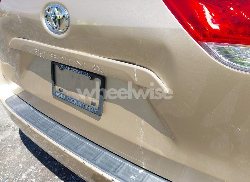 Photo 6 of 2012 Toyota Sienna LE V6 8 PASSENGER (VIN 5TDKK3DC9CS184090)