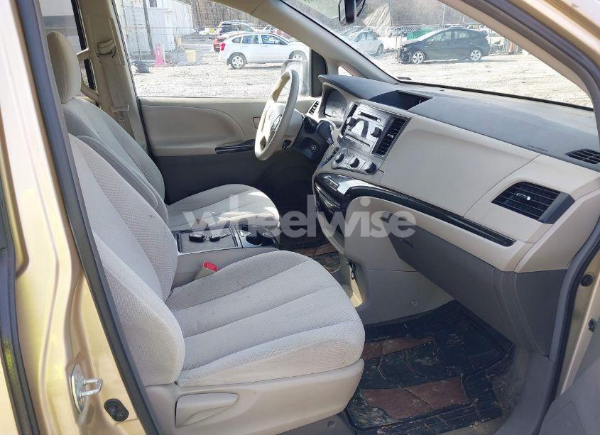 Photo 5 of 2012 Toyota Sienna LE V6 8 PASSENGER (VIN 5TDKK3DC9CS192917)