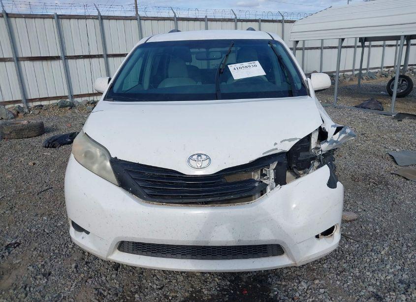 Photo 12 of 2012 Toyota Sienna LE V6 8 PASSENGER (VIN 5TDKK3DC9CS224958)