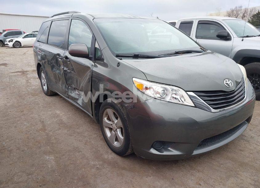 2012 Toyota Sienna LE V6 8 PASSENGER (VIN 5TDKK3DC9CS246099) main photo