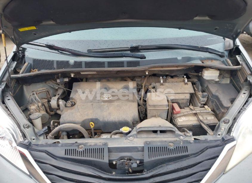 Photo 10 of 2012 Toyota Sienna LE V6 8 PASSENGER (VIN 5TDKK3DC9CS246099)