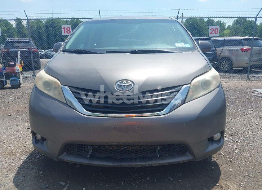 Photo 12 of 2012 Toyota Sienna LE V6 8 PASSENGER (VIN 5TDKK3DC9CS252274)