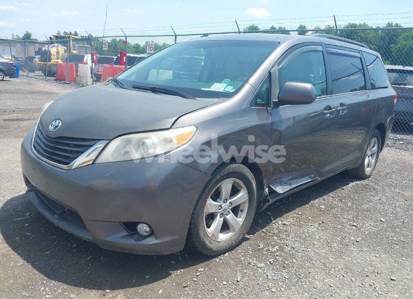 Photo 2 of 2012 Toyota Sienna LE V6 8 PASSENGER (VIN 5TDKK3DC9CS252274)