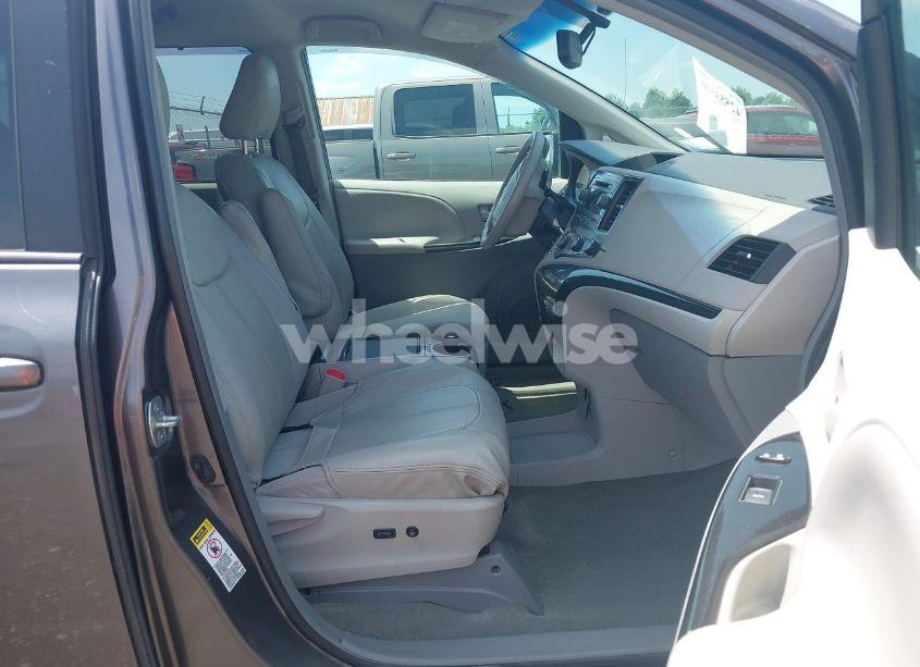 Photo 5 of 2012 Toyota Sienna LE V6 8 PASSENGER (VIN 5TDKK3DC9CS252274)