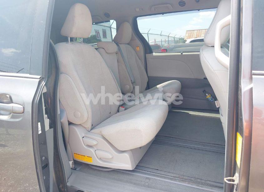 Photo 8 of 2012 Toyota Sienna LE V6 8 PASSENGER (VIN 5TDKK3DC9CS252274)