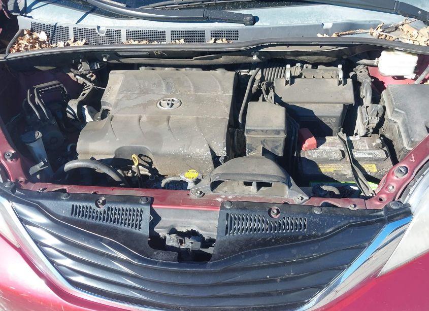 Photo 10 of 2013 Toyota Sienna LE V6 8 PASSENGER (VIN 5TDKK3DC9DS311406)