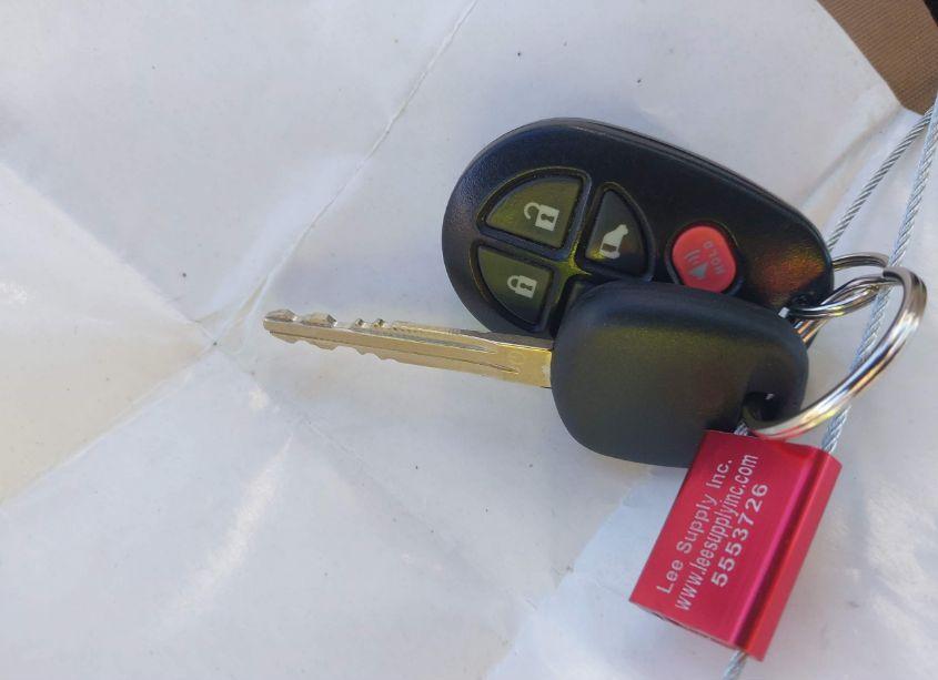 Photo 11 of 2013 Toyota Sienna LE V6 8 PASSENGER (VIN 5TDKK3DC9DS311406)