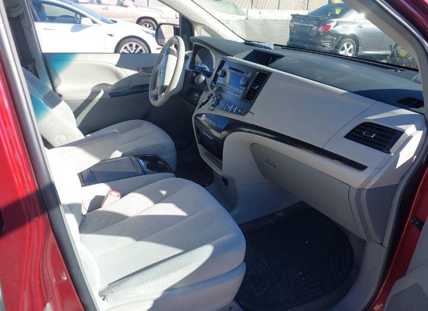 Photo 5 of 2013 Toyota Sienna LE V6 8 PASSENGER (VIN 5TDKK3DC9DS311406)