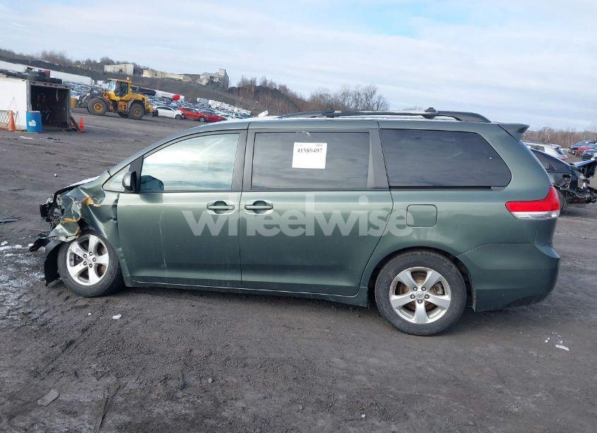 Photo 14 of 2013 Toyota Sienna LE V6 8 PASSENGER (VIN 5TDKK3DC9DS334815)