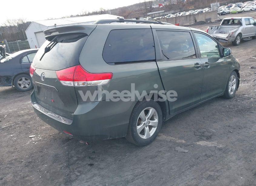 Photo 4 of 2013 Toyota Sienna LE V6 8 PASSENGER (VIN 5TDKK3DC9DS334815)