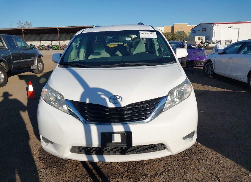 Photo 13 of 2013 Toyota Sienna LE V6 8 PASSENGER (VIN 5TDKK3DC9DS341795)