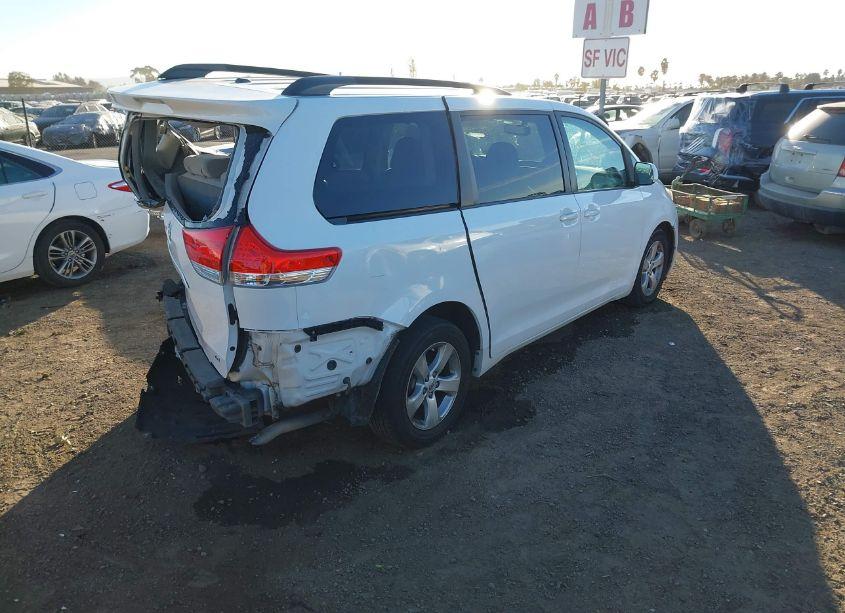 Photo 4 of 2013 Toyota Sienna LE V6 8 PASSENGER (VIN 5TDKK3DC9DS341795)