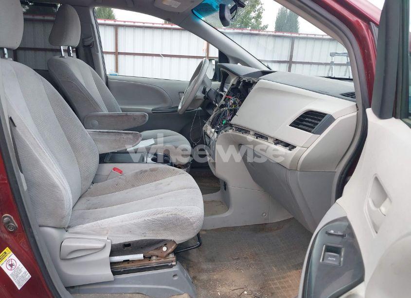 Photo 5 of 2013 Toyota Sienna LE V6 8 PASSENGER (VIN 5TDKK3DC9DS363814)