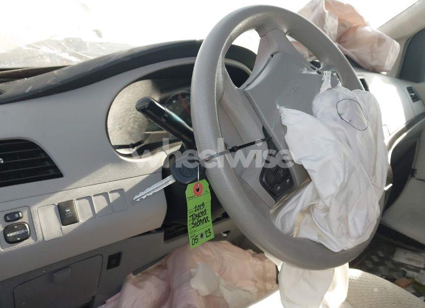 Photo 11 of 2013 Toyota Sienna LE V6 8 PASSENGER (VIN 5TDKK3DC9DS400523)