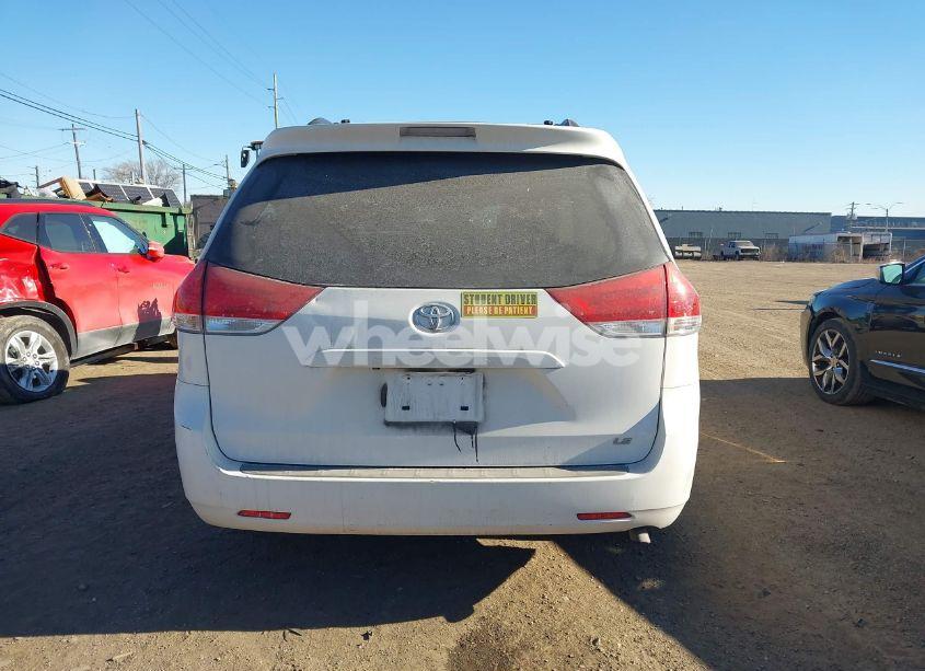 Photo 16 of 2013 Toyota Sienna LE V6 8 PASSENGER (VIN 5TDKK3DC9DS400523)