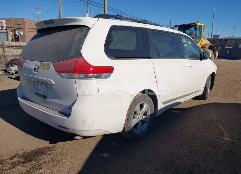 Photo 4 of 2013 Toyota Sienna LE V6 8 PASSENGER (VIN 5TDKK3DC9DS400523)