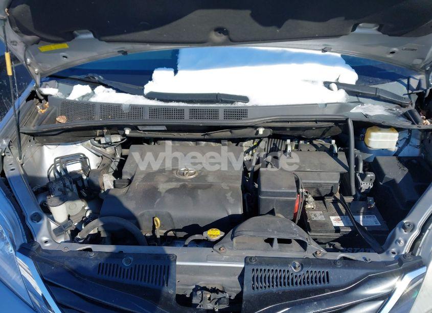 Photo 10 of 2014 Toyota Sienna LE V6 8 PASSENGER (VIN 5TDKK3DC9ES413354)