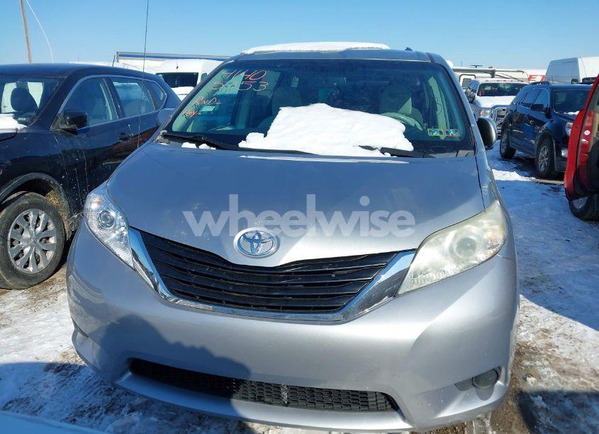 Photo 12 of 2014 Toyota Sienna LE V6 8 PASSENGER (VIN 5TDKK3DC9ES413354)