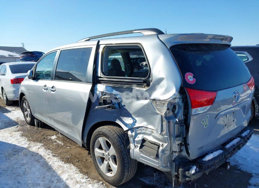 Photo 6 of 2014 Toyota Sienna LE V6 8 PASSENGER (VIN 5TDKK3DC9ES413354)