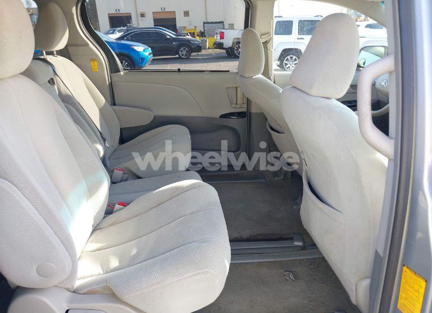 Photo 8 of 2014 Toyota Sienna LE V6 8 PASSENGER (VIN 5TDKK3DC9ES487485)