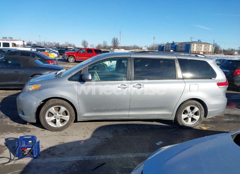 Photo 14 of 2014 Toyota Sienna LE V6 8 PASSENGER (VIN 5TDKK3DC9ES519349)