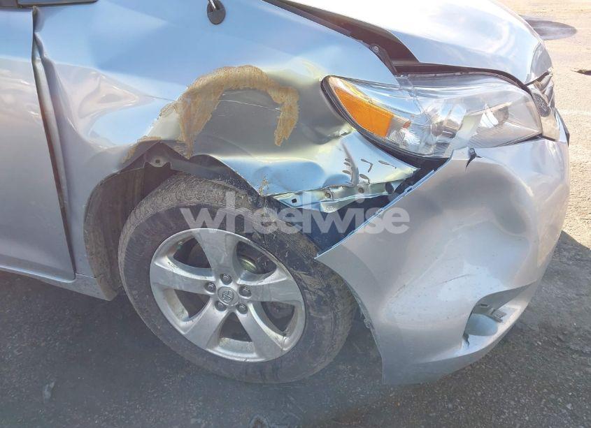 Photo 6 of 2014 Toyota Sienna LE V6 8 PASSENGER (VIN 5TDKK3DC9ES519349)