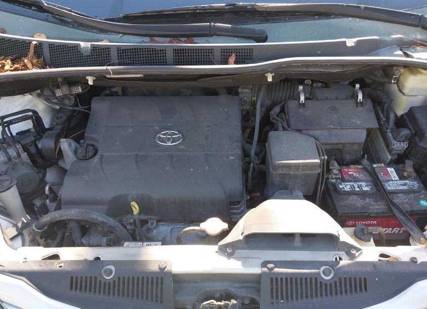 Photo 10 of 2015 Toyota Sienna LE 8 PASSENGER (VIN 5TDKK3DC9FS592545)