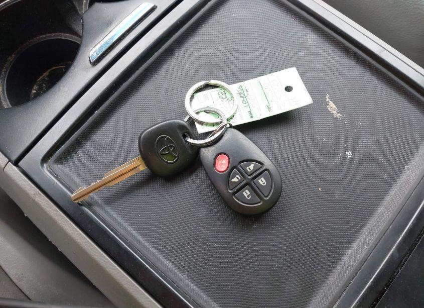 Photo 11 of 2015 Toyota Sienna LE 8 PASSENGER (VIN 5TDKK3DC9FS599933)
