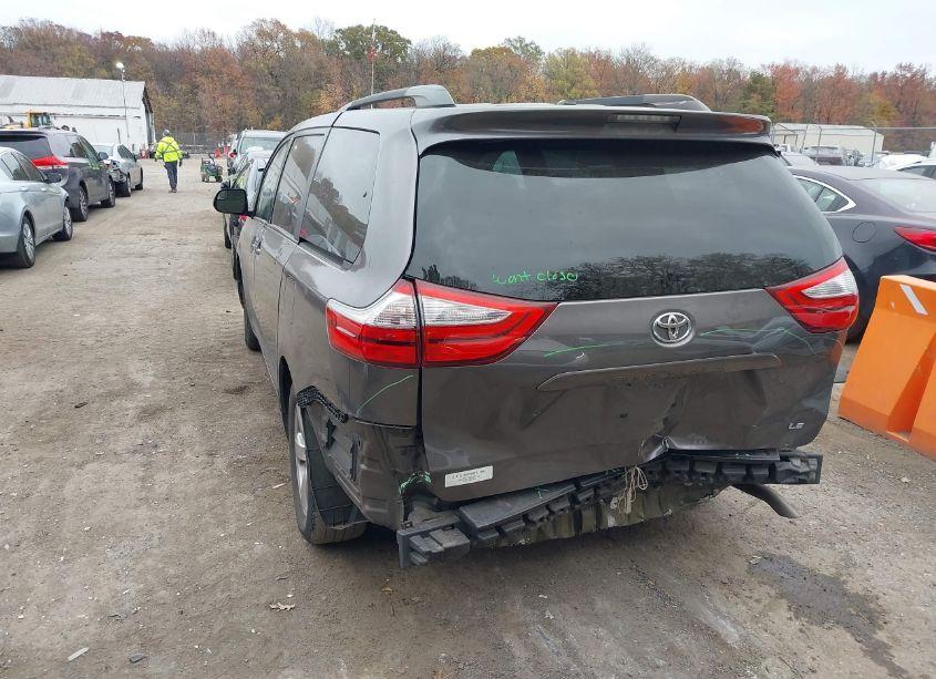 Photo 3 of 2015 Toyota Sienna LE 8 PASSENGER (VIN 5TDKK3DC9FS599933)
