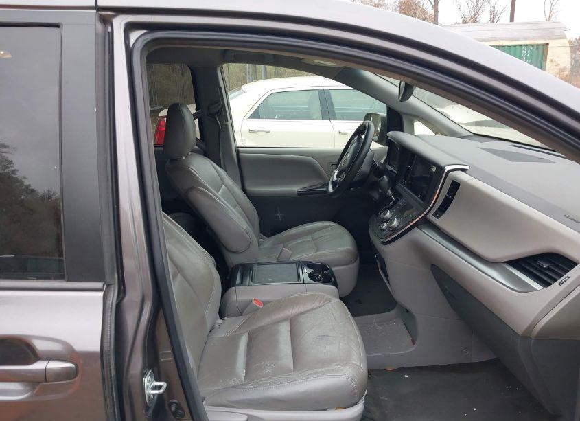 Photo 5 of 2015 Toyota Sienna LE 8 PASSENGER (VIN 5TDKK3DC9FS599933)