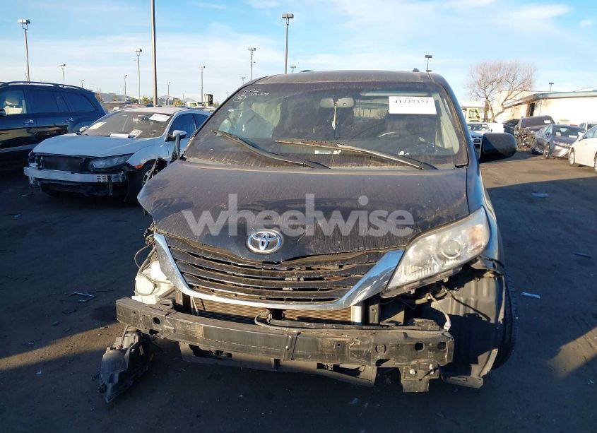 Photo 13 of 2015 Toyota Sienna LE 8 PASSENGER (VIN 5TDKK3DC9FS617332)