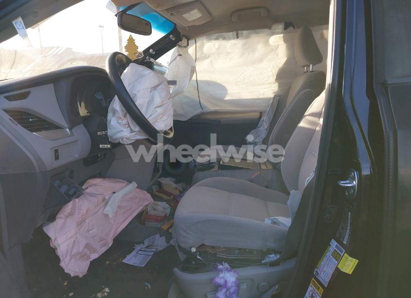 Photo 5 of 2015 Toyota Sienna LE 8 PASSENGER (VIN 5TDKK3DC9FS617332)