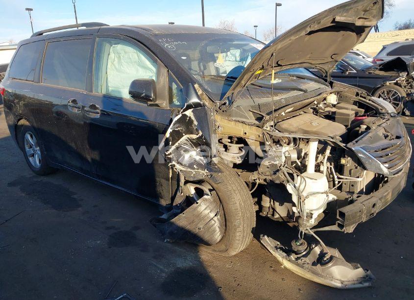 Photo 6 of 2015 Toyota Sienna LE 8 PASSENGER (VIN 5TDKK3DC9FS617332)