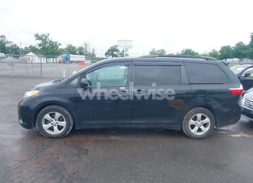 Photo 14 of 2015 Toyota Sienna LE 8 PASSENGER (VIN 5TDKK3DC9FS618254)