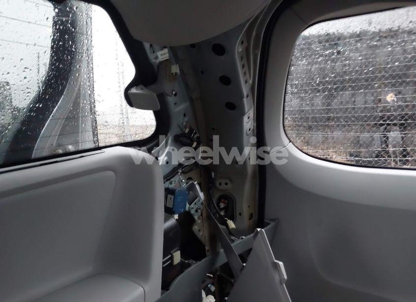 Photo 21 of 2015 Toyota Sienna LE 8 PASSENGER (VIN 5TDKK3DC9FS618965)