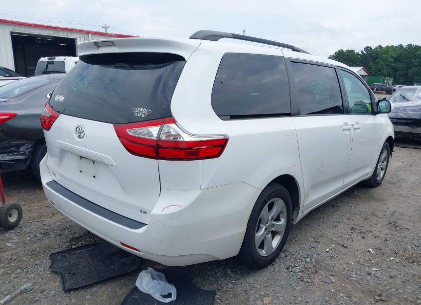 Photo 4 of 2015 Toyota Sienna LE 8 PASSENGER (VIN 5TDKK3DC9FS629688)