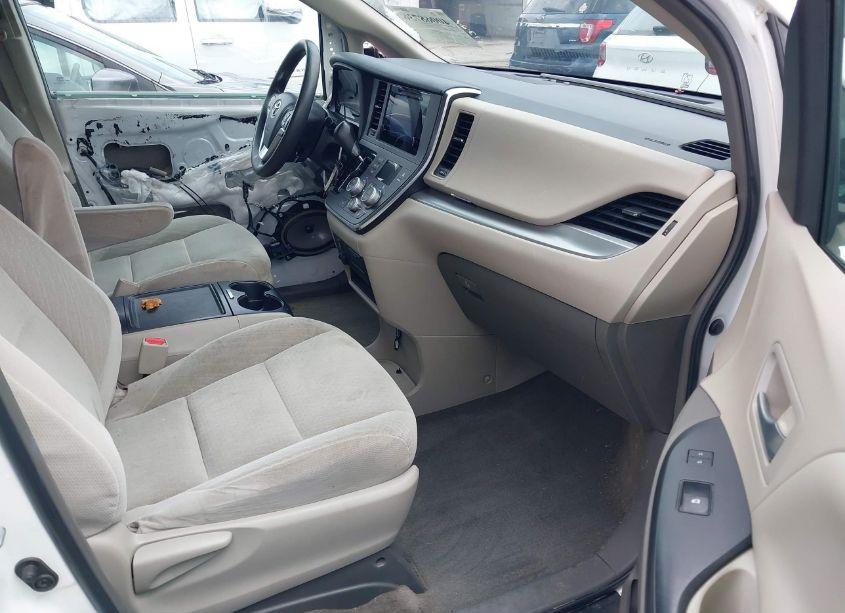 Photo 5 of 2015 Toyota Sienna LE 8 PASSENGER (VIN 5TDKK3DC9FS629688)