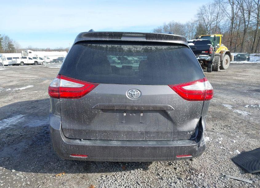 Photo 16 of 2015 Toyota Sienna LE 8 PASSENGER (VIN 5TDKK3DC9FS670189)
