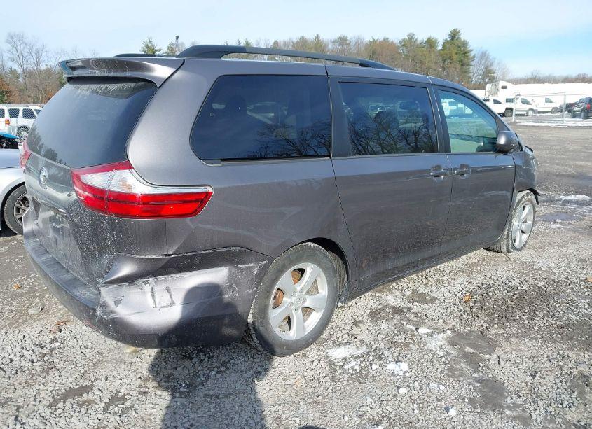Photo 4 of 2015 Toyota Sienna LE 8 PASSENGER (VIN 5TDKK3DC9FS670189)