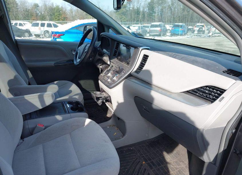 Photo 5 of 2015 Toyota Sienna LE 8 PASSENGER (VIN 5TDKK3DC9FS670189)